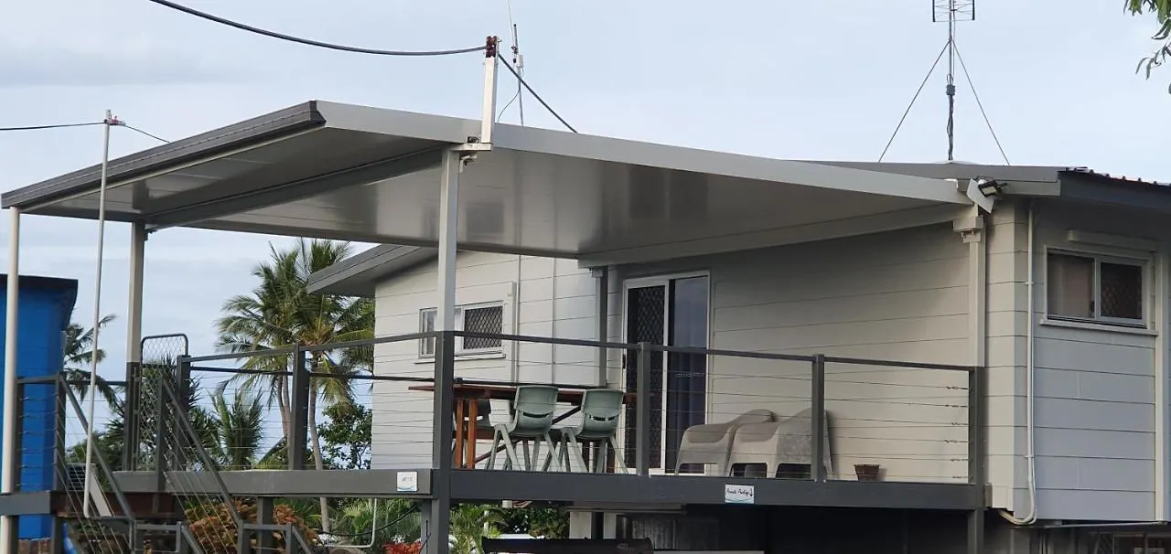 Horseshoe Bay Resort Bowen 4*,
